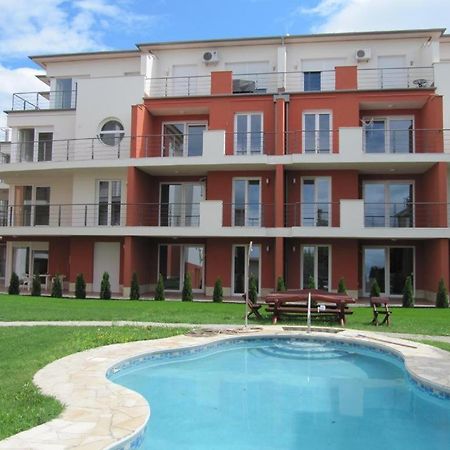 Goldenbeach Deluxe Apartment Siofok Ngoại thất bức ảnh